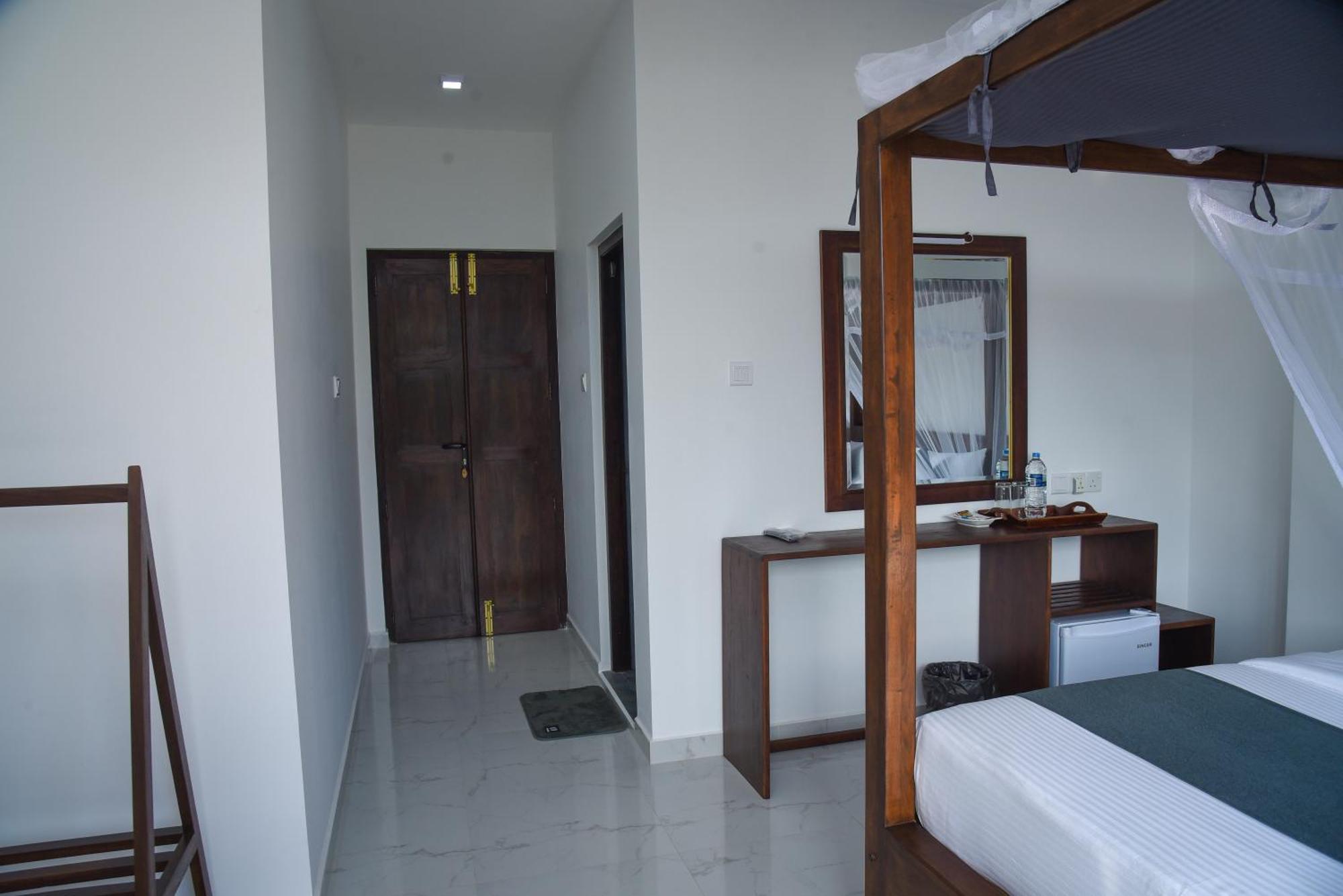 Ever Breeze Ella Hotel Exterior foto